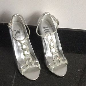 Pelle Moda silver sandal w/ iridescent rhinestones
